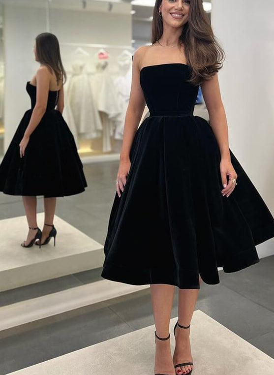 Strapless Velvet A-Line Black Homecoming Dresses