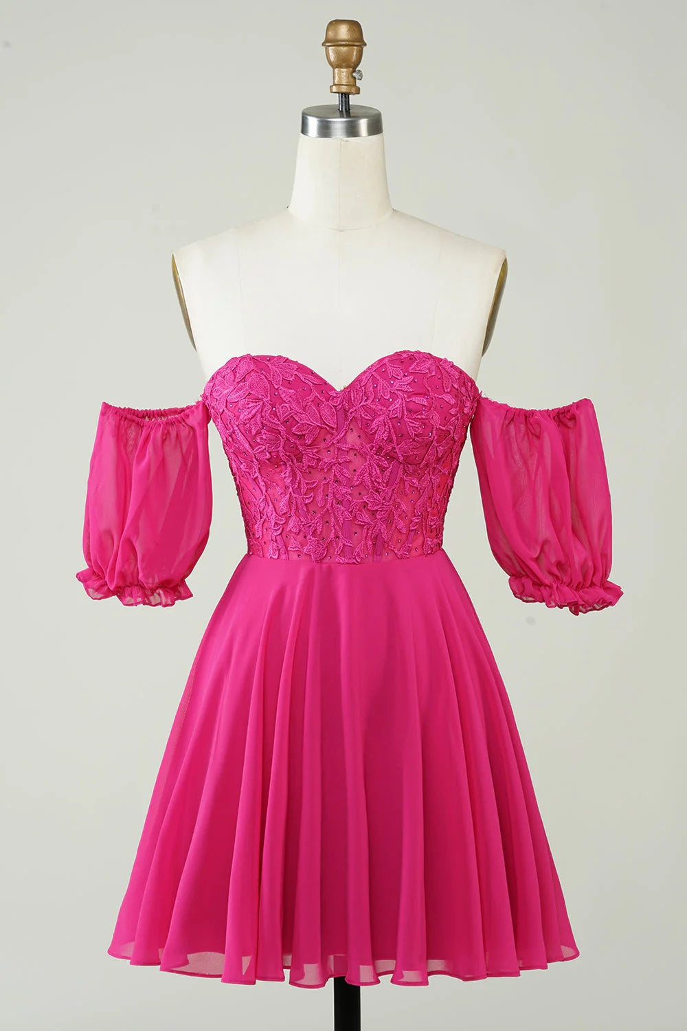 Hot Pibk Sweetheart Short Sleeves Homecoming Dresses With Appliques Lace