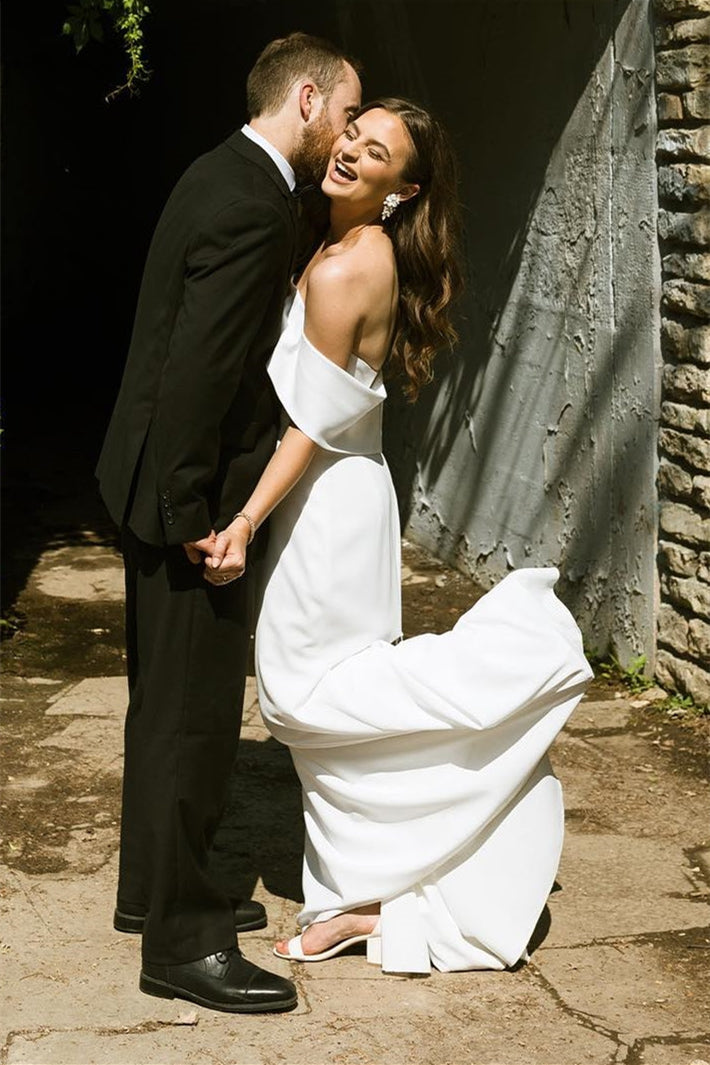 Elegant Satin Off-The-Shoulder Mermaid Wedding Dresses Sleeveless On Sale