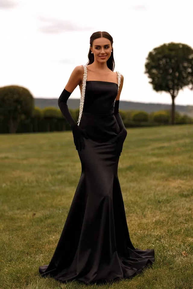 Dazzling Black Straps Sleeveless Satin Evening Dresses Mermaid Sheath With Gloves Pearls