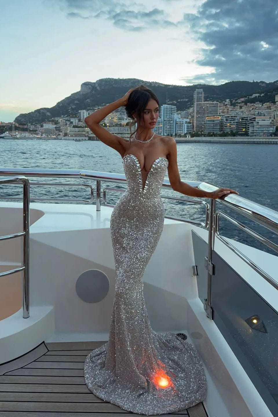 Glamorous V-Neck Sleeveless Mermaid Sequins Evening Dresses Column Gem With Lace-Up Back