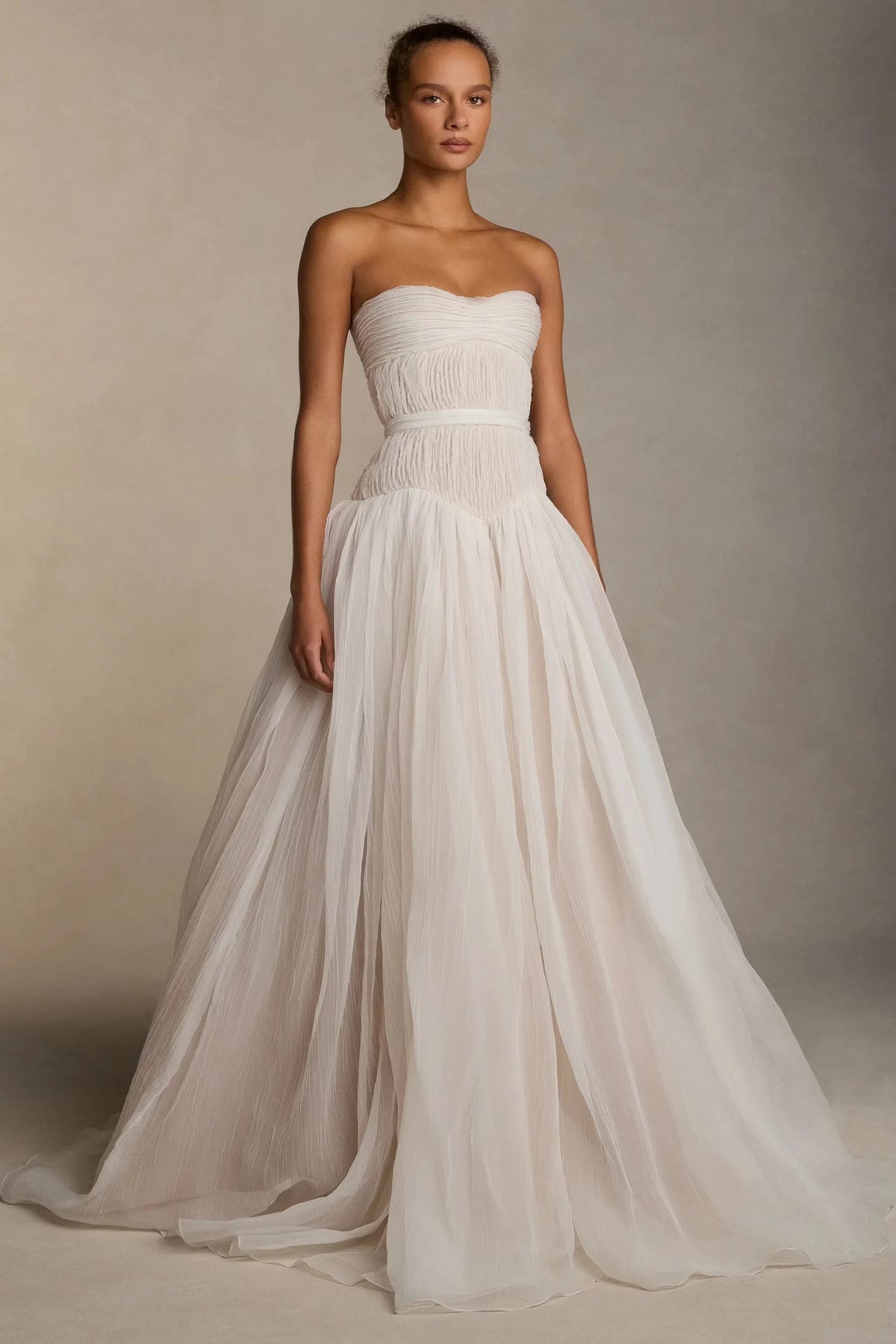 Romantic Strapless Sleeveless Tulle Evening Dresses A-Line With Pleats