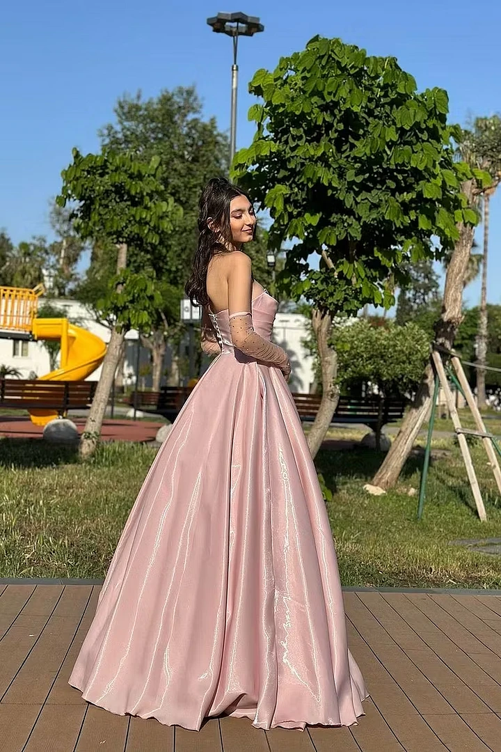 Chic Dusty Pink Sweetheart Strapless Sleeveless Satin Evening Dresses A-Line With Lace-Up Back