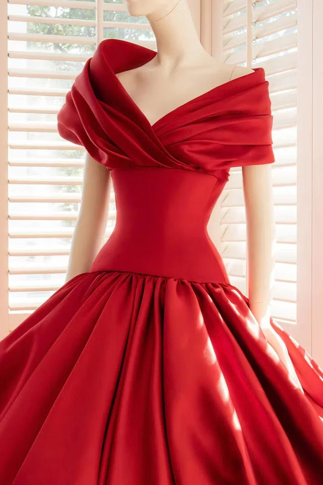 Romantic Red Off The Shoulder Satin Evening Dresses A-Line With Pocket Pleats