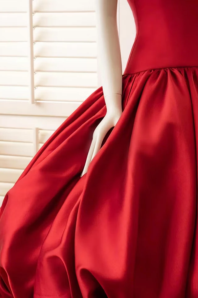 Romantic Red Off The Shoulder Satin Evening Dresses A-Line With Pocket Pleats