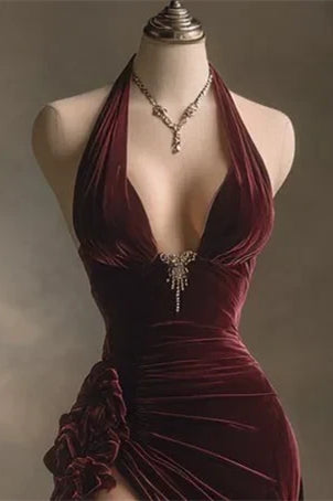 Chic V-Neck Sleeveless Velvet Evening Dresses Side Split With Pleats