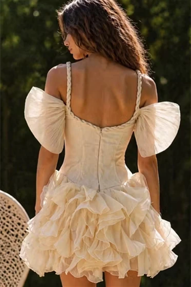 Chic Sweetheart Straps Off The Shoulder Homecoming Dresses Mini With Zipper Pleats