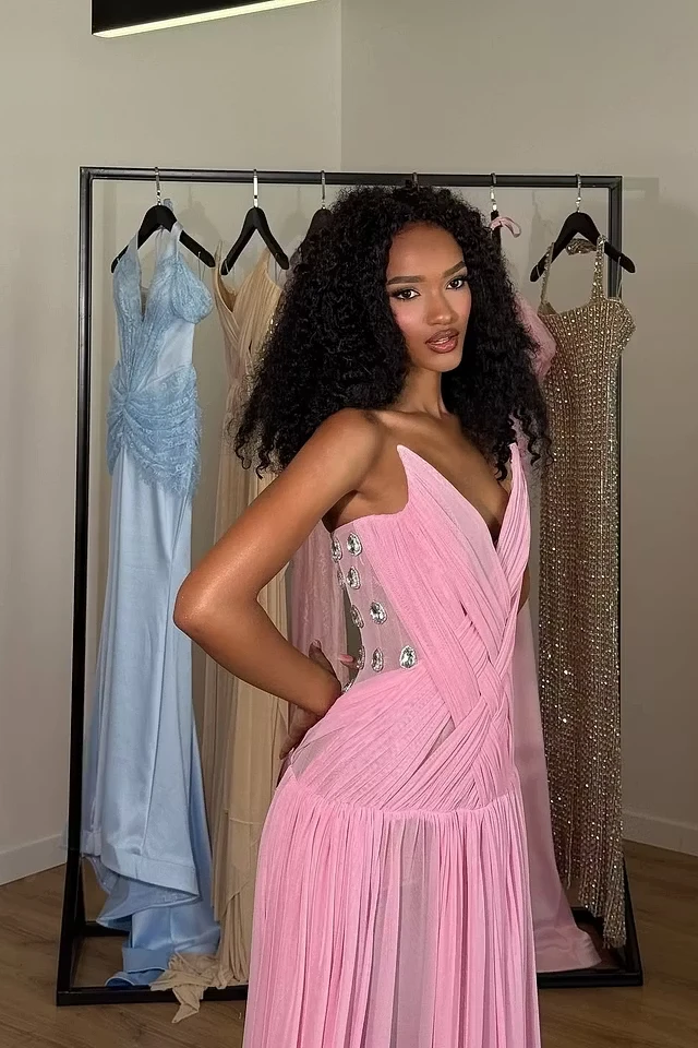 Chic Pink Strapless Sleeveless Chiffon Wedding Dresses Gem Pleats With Lace-Up Back