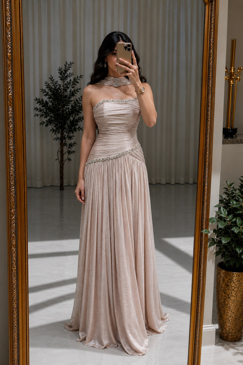 Chic Strapless Sleeveless A-Line Wedding Dresses Gem Floor Length With Pleats