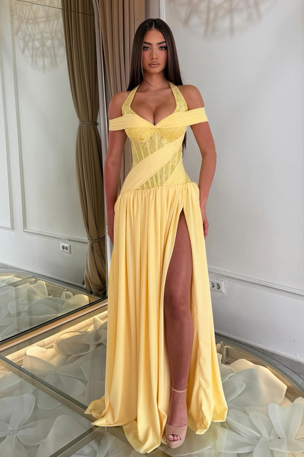 Graceful Yellow Halter Off The Shoulder Chiffon Lace Wedding Dresses High Split With Pleats