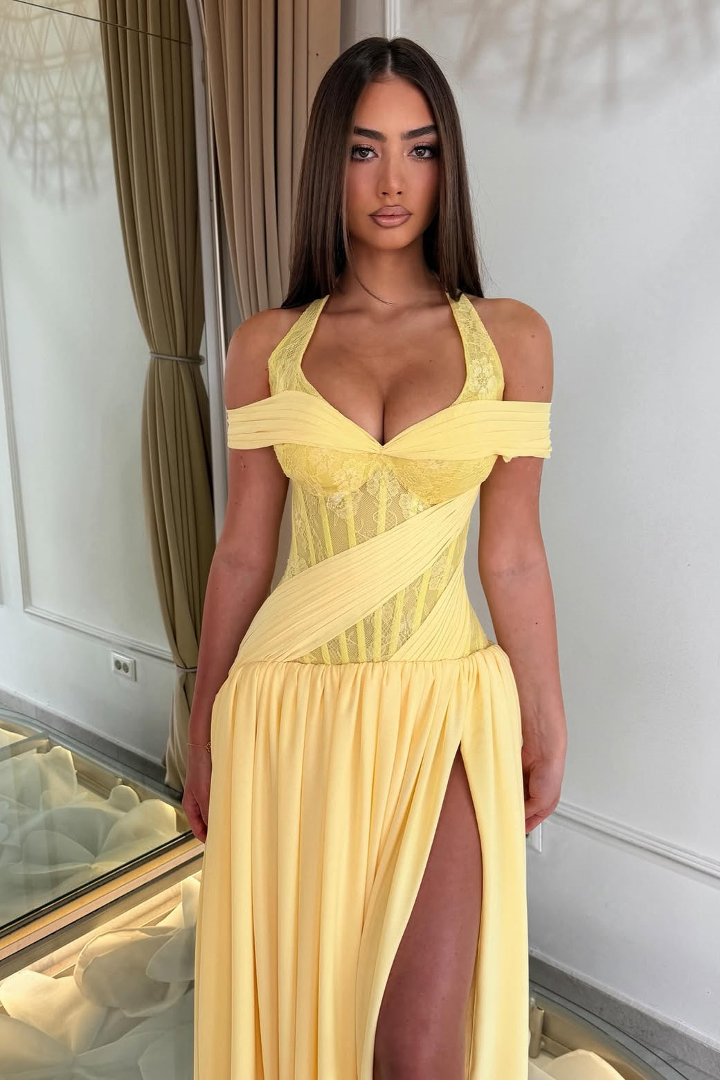Graceful Yellow Halter Off The Shoulder Chiffon Lace Wedding Dresses High Split With Pleats
