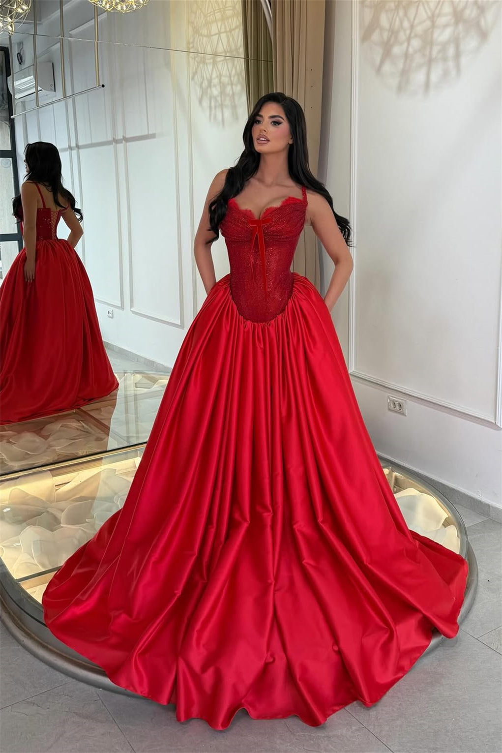 Luxurious Red Sweetheart Spaghetti-Straps Satin Wedding Dresses A-Line With Pocket Lace-Up Back