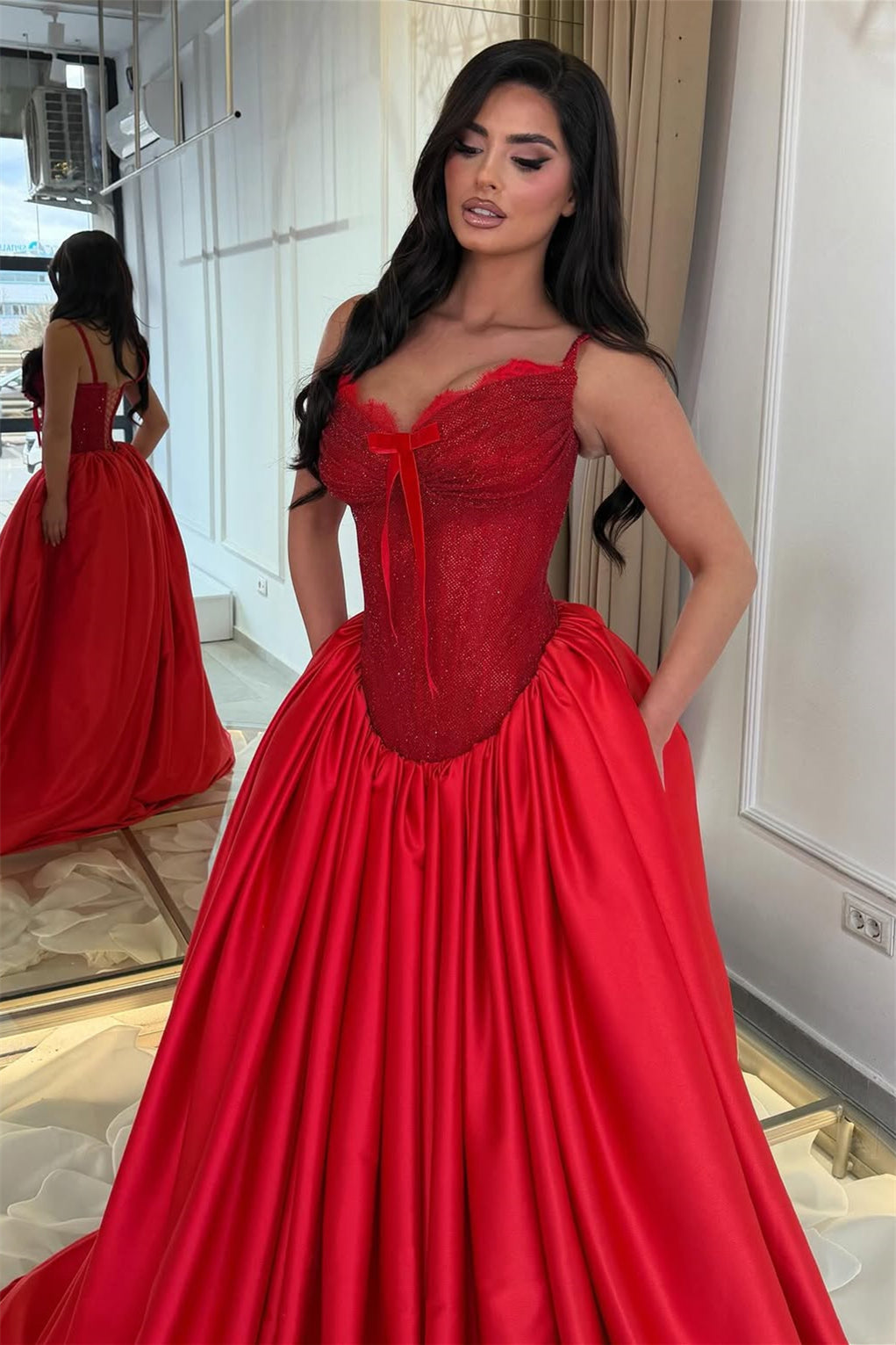 Luxurious Red Sweetheart Spaghetti-Straps Satin Wedding Dresses A-Line With Pocket Lace-Up Back