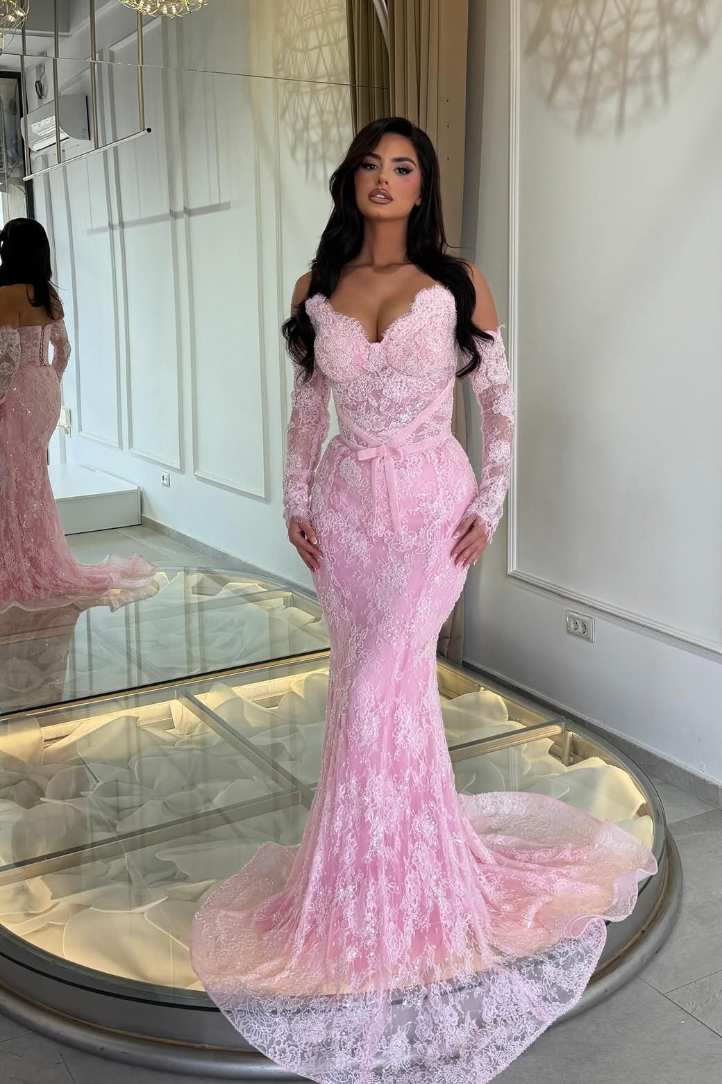 Glamorous Dusty Pink Sweetheart Strapless Sleeveless Lace Mermaid Wedding Dresses Sheath With Lace-Up Back