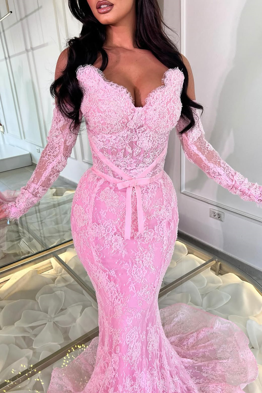 Glamorous Dusty Pink Sweetheart Strapless Sleeveless Lace Mermaid Wedding Dresses Sheath With Lace-Up Back