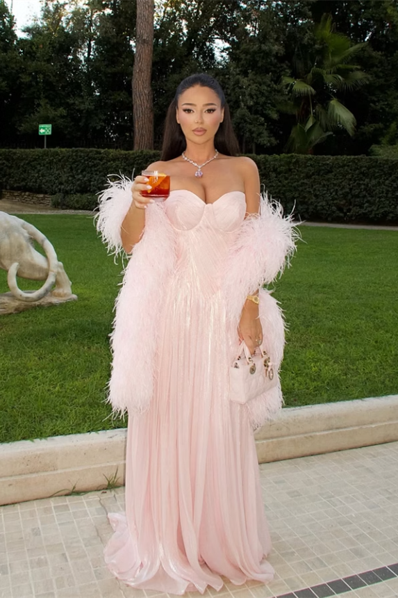 Glamorous Pink Sweetheart Strapless Sleeveless Wedding Dresses Floor Length With Pleats