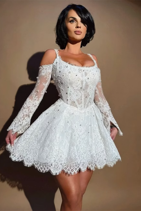 Romantic Spaghetti-Straps Long Sleeves Lace Homecoming Dresses Mini With Pleats