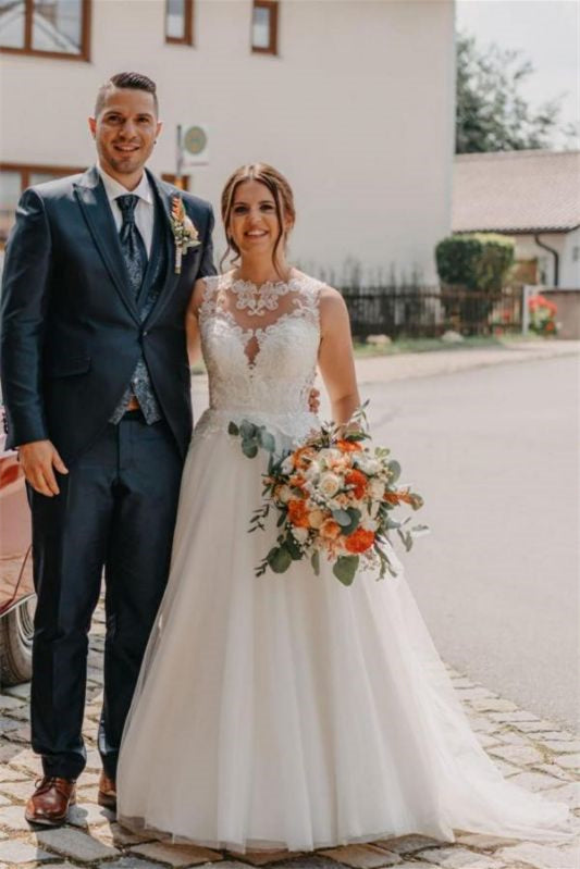A Line Bateau Sleeveless Lace Wedding Dress with Tulle-BallBride