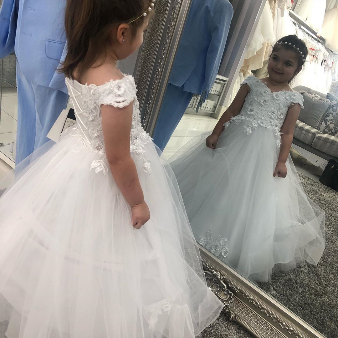 A-line Off the Shoulder Flower Girl Dress with Cap Sleeves Tulle Lace and Pearls Appliques-BallBride