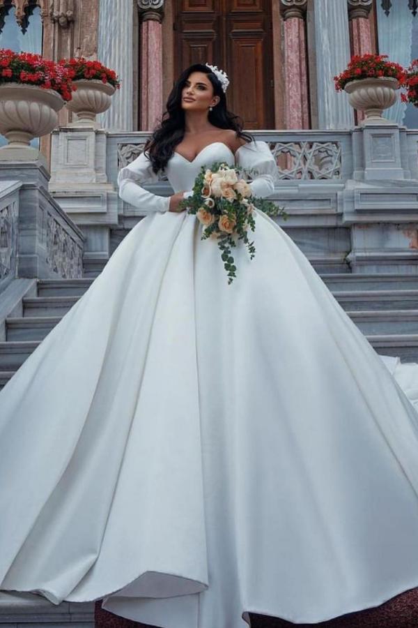 Amazing Princess Satin Sweetheart Wedding Dress With Sleeves-BallBride