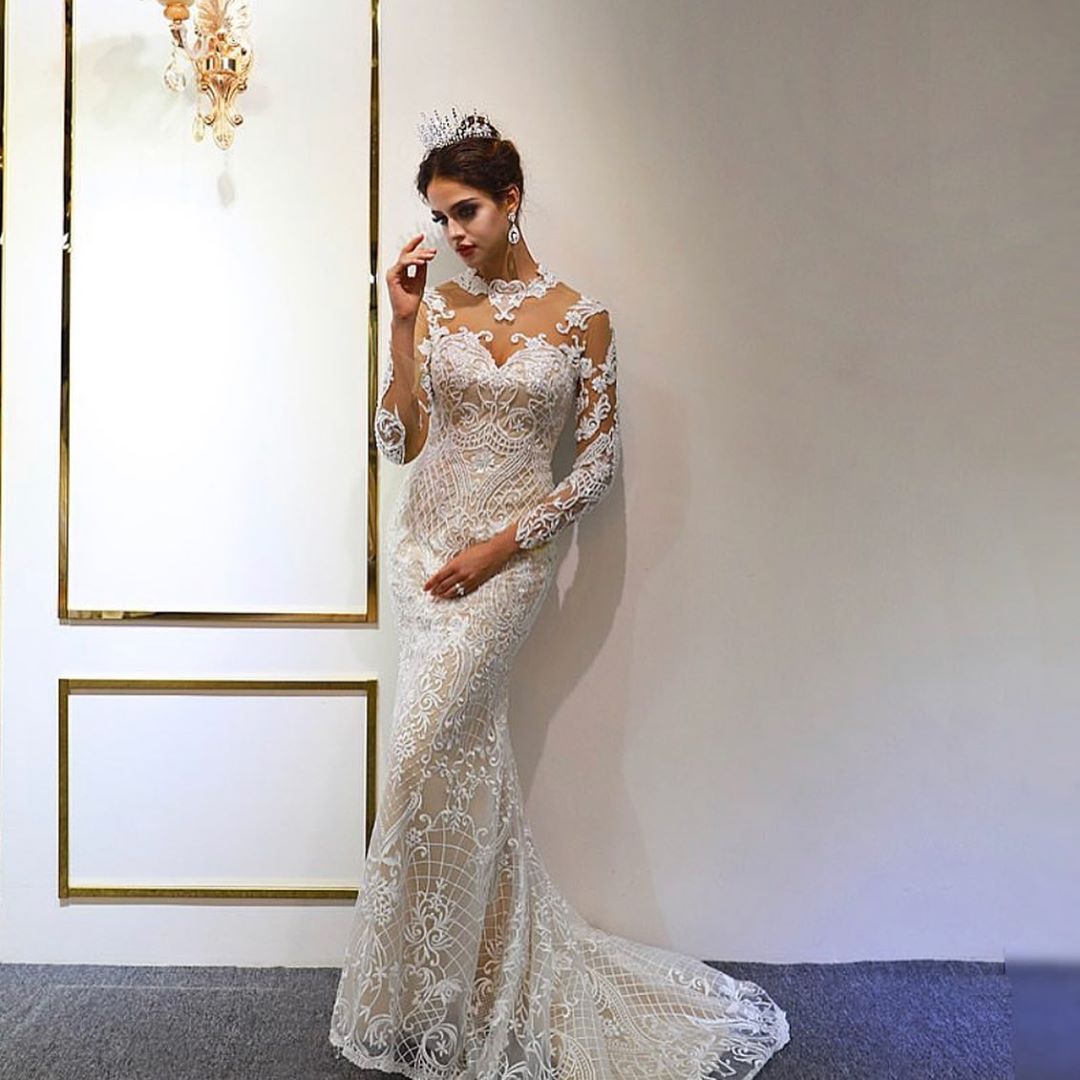 Amazing Sweetheart Long Sleeved Wedding Dress with Lace Appliques-BallBride