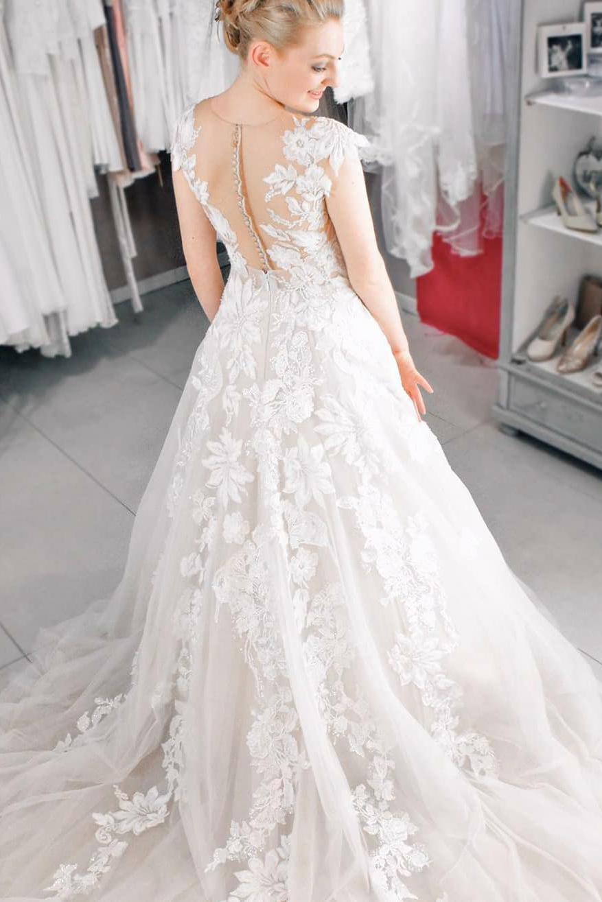 Beautiful A-Line Bateau Floor-length Tulle Wedding Dress With Appliques Lace and Pearls-BallBride