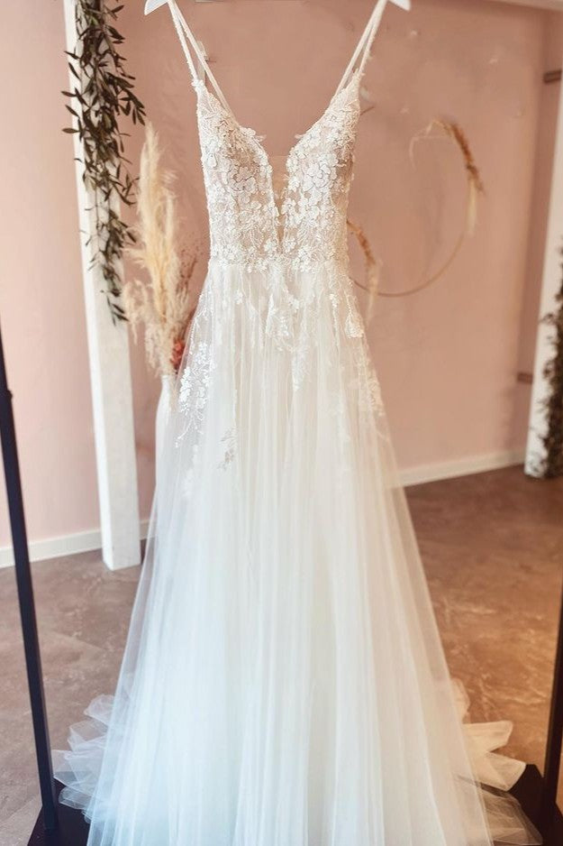 Beautiful Appliques Lace A-line Backless Wedding Dresses-BallBride