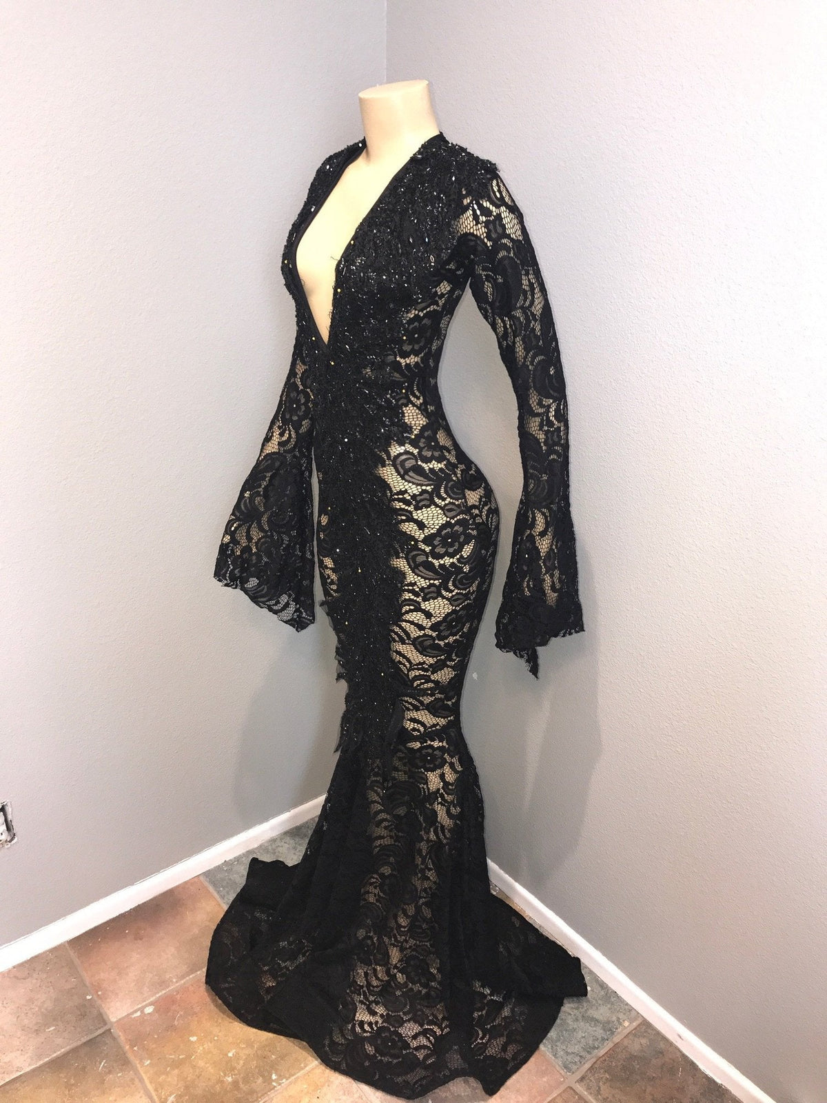 Black Deep V-Neck Long Sleeves Lace Sheer Floor Length Prom Dress-BallBride