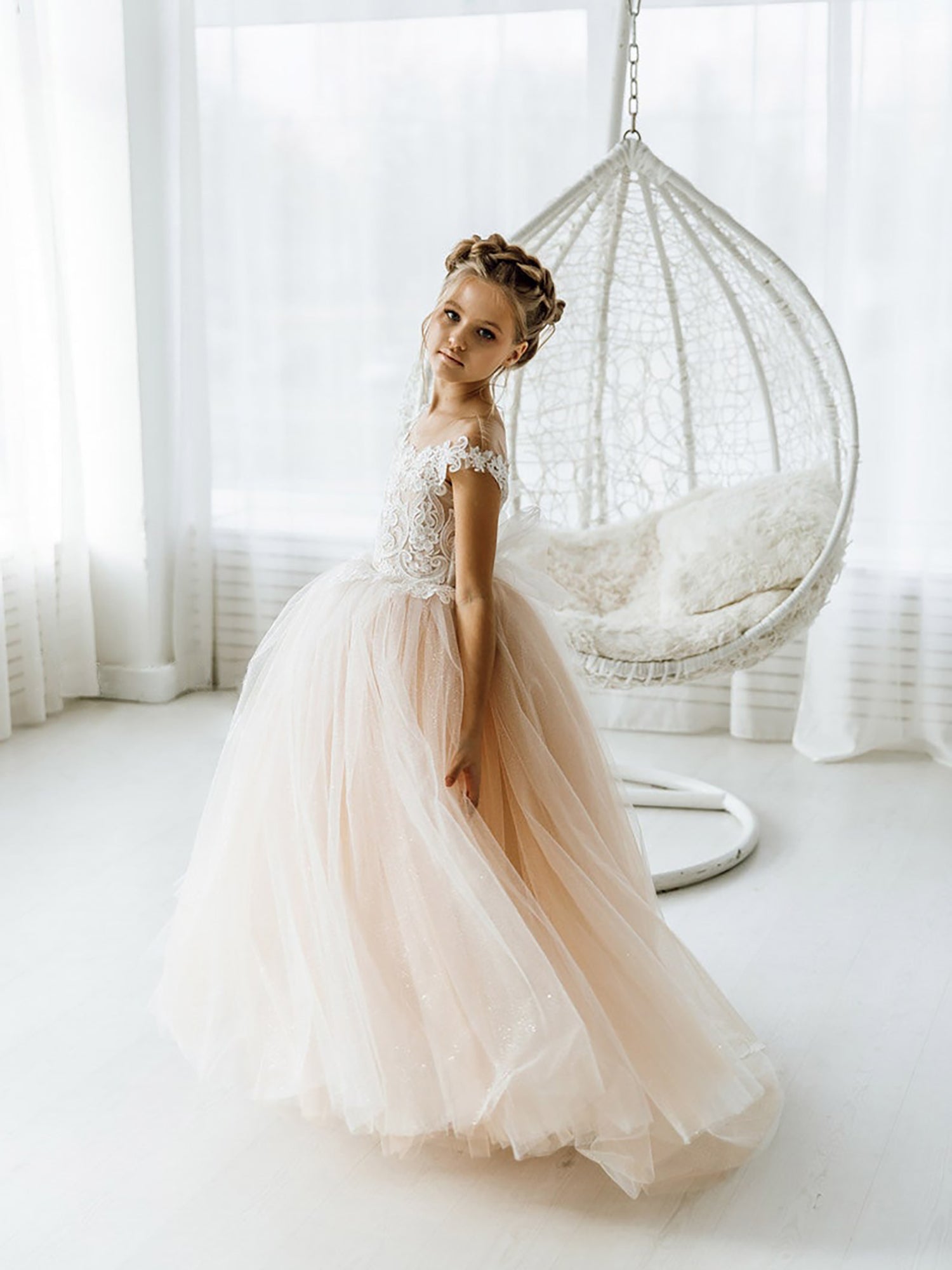 Boho Ball Gown Sleeveless Tulle Open Back Flower Girl Dresses with Bow-BallBride