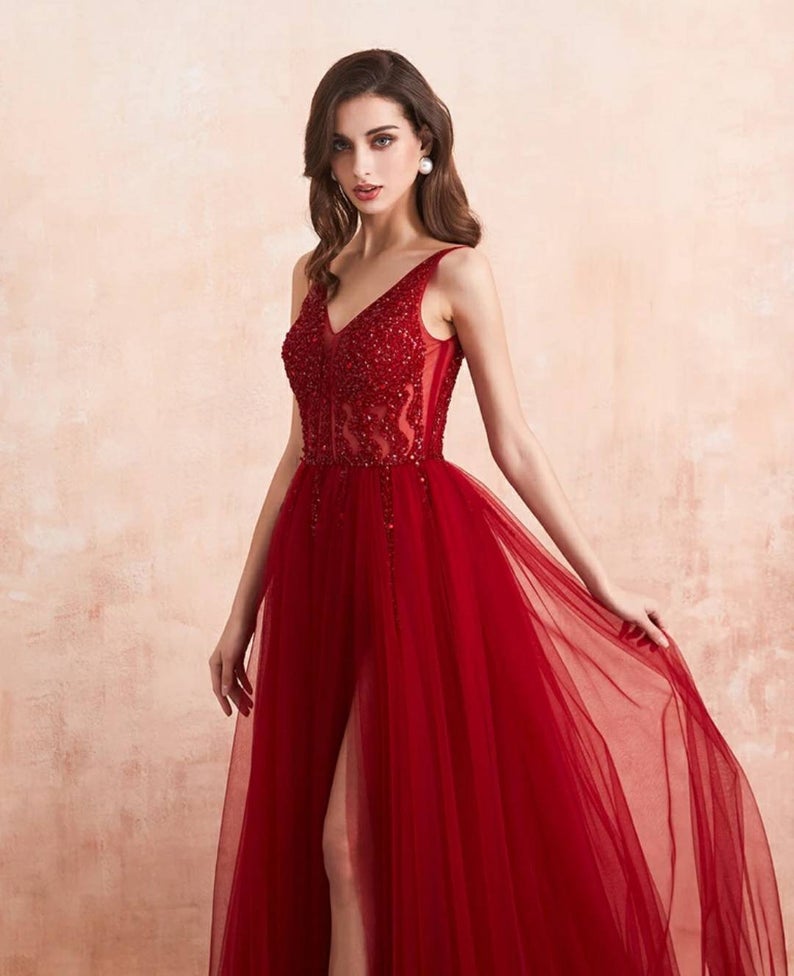 Burgundy V-Neck Sleeveless Split Evening Dress with Beads and Tulle-BallBride
