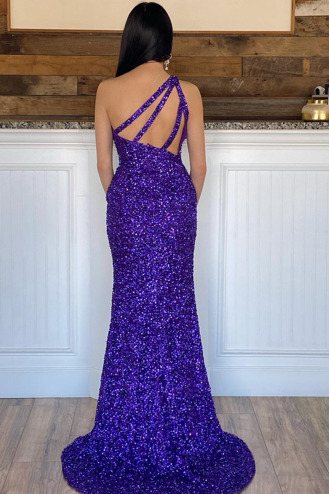 Charming One Shoulder Sleeveless Mermaid Prom Dress With Split & Sequins-BallBride