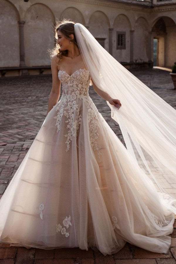 Charming Sweetheart A-Line Wedding Dress with Tulle Floral Lace Backless Train-BallBride