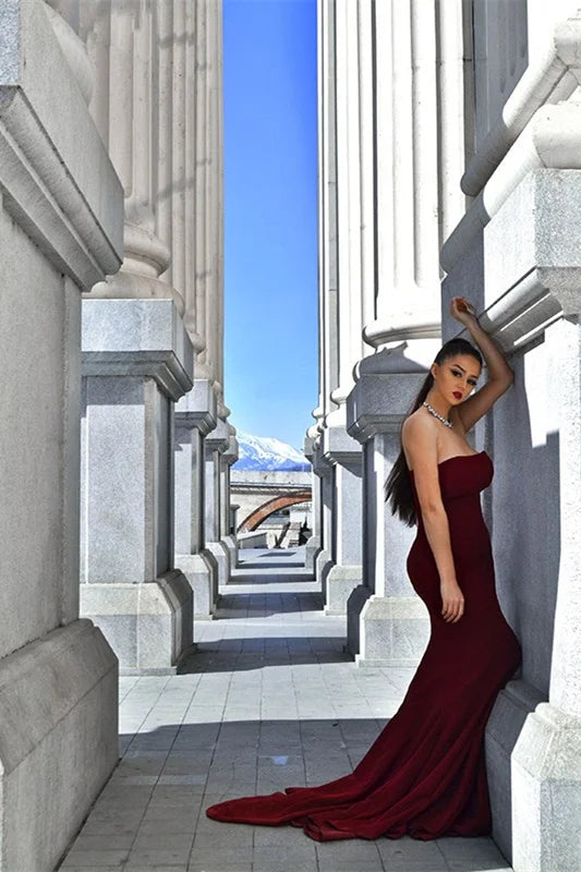 Chic Burgundy Strapless Mermaid Long Evening Prom Dress Online-BallBride