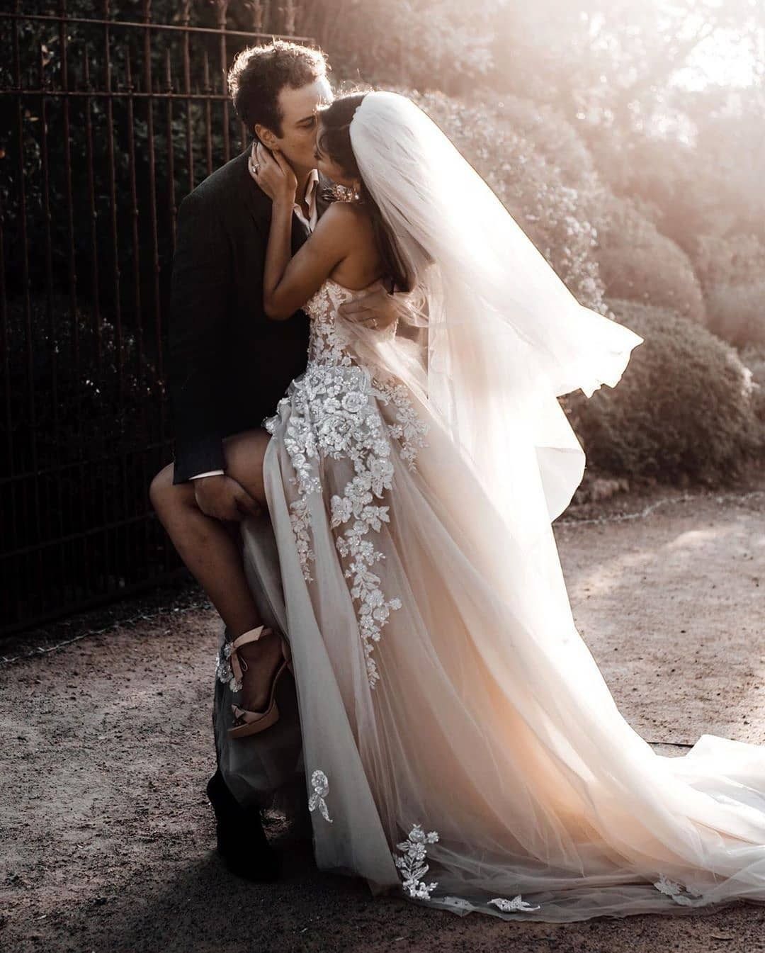 Chic Long A-line Sweetheart 3D Floral Wedding Dress with Lace Tulle-BallBride