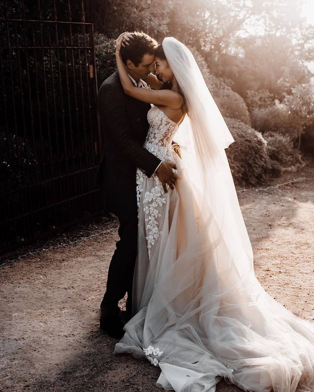Chic Long A-line Sweetheart 3D Floral Wedding Dress with Lace Tulle-BallBride