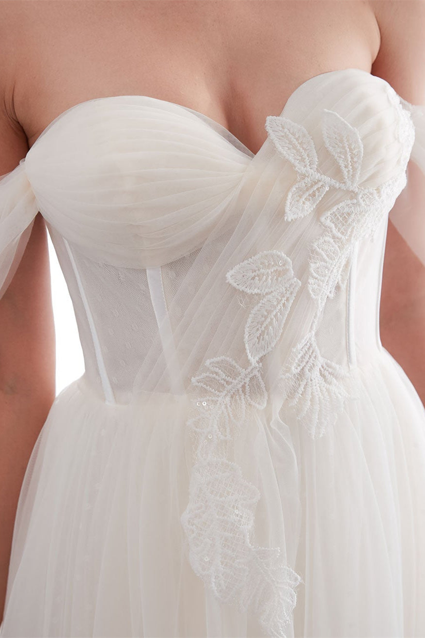 Chic Off-the-Shoulder Tulle Wedding Dress Long-BallBride