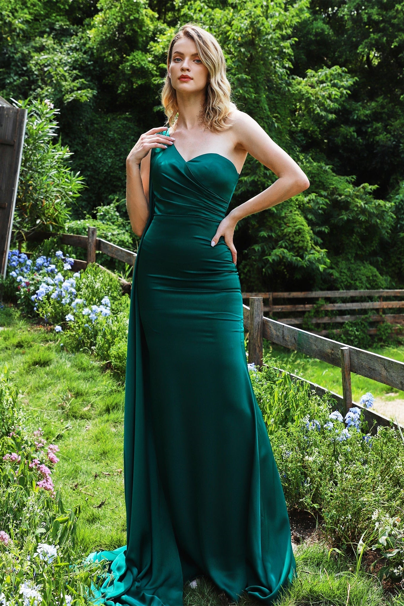 Chic One-Shoulder Prom Dress Mermaid Long With Ruffle V-Neck-BallBride