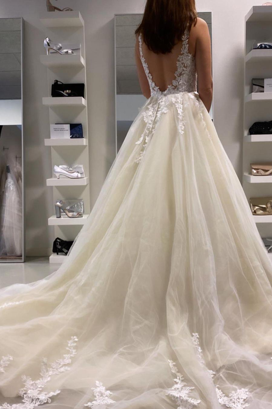 Classy Bateau Wedding Dress with Tulle Ruffles and Appliques Lace-BallBride