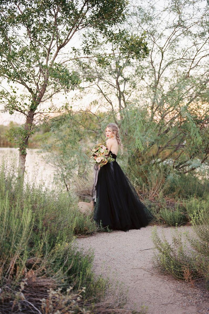 Classy Black Long Sweetheart Open Back Wedding Dress With Lace Tulle-BallBride