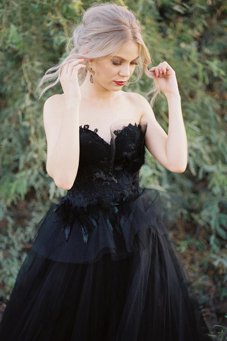 Classy Black Long Sweetheart Open Back Wedding Dress With Lace Tulle-BallBride