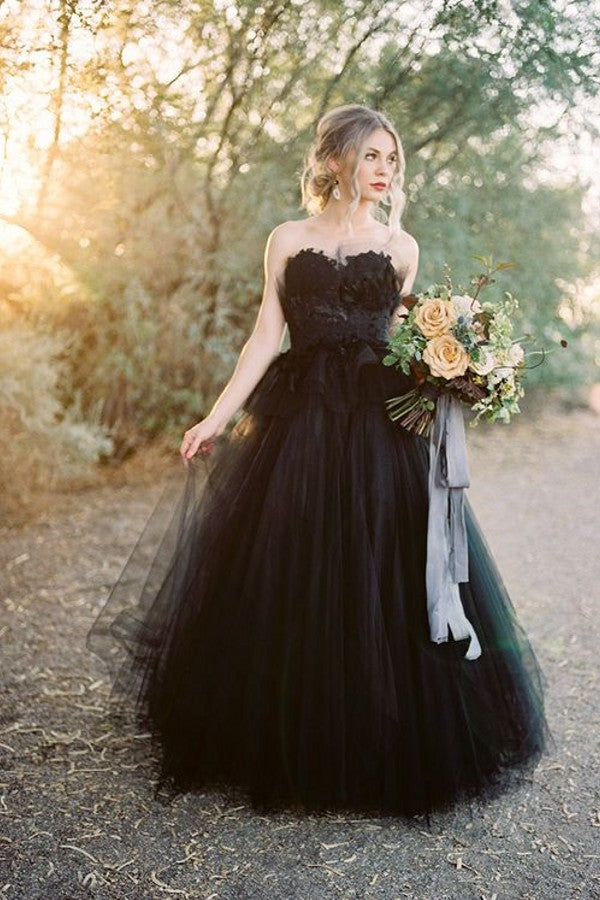 Classy Black Long Sweetheart Open Back Wedding Dress With Lace Tulle-BallBride
