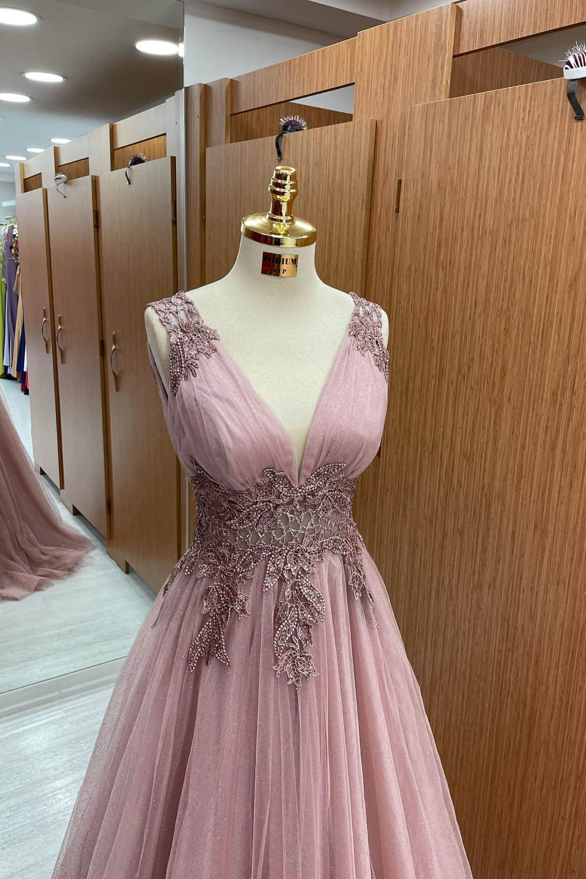 Dusty Pink Sleeveless Long Prom Dress With Tulle Appliques and V-Neck-BallBride