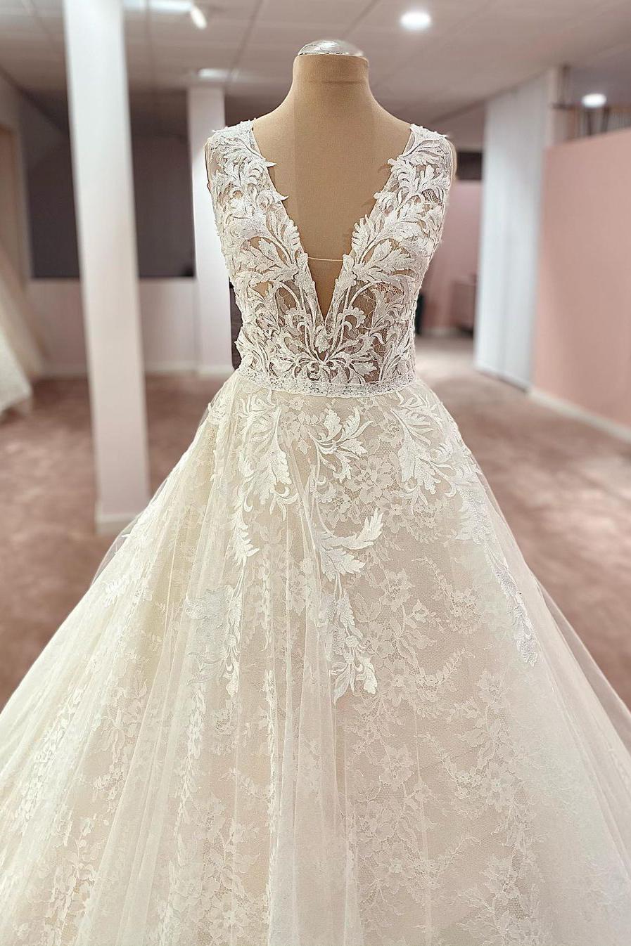 Elegant A-Line Wedding Dress with Appliques and Lace Tulle Detail-BallBride