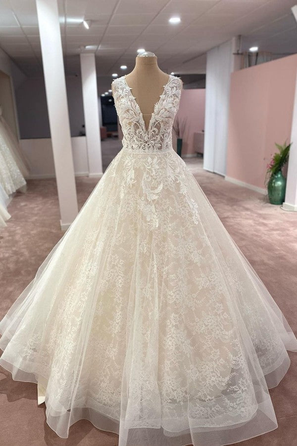 Elegant A-Line Wedding Dress with Appliques and Lace Tulle Detail-BallBride