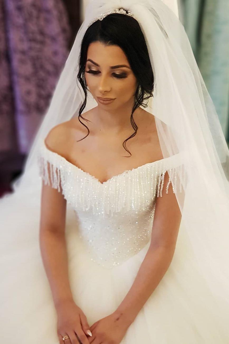 Elegant Beading Backless Floor-length Wedding Dress with Tassel Tulle-BallBride
