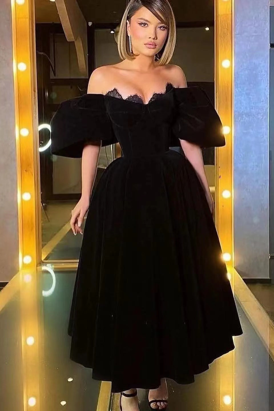 Elegant Black Prom Dress with Bubble Sleeves and Lace Accents-BallBride