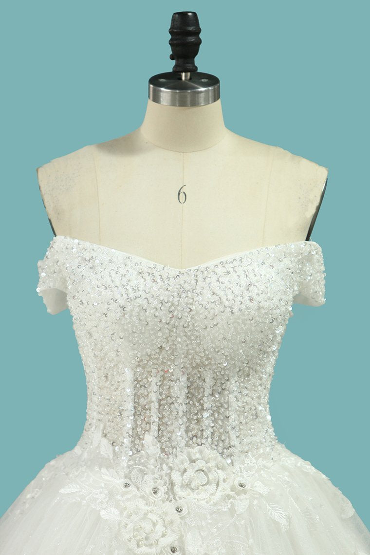 Elegant Lace Appliques A-Line Wedding Dress with Tulle and Sequins-BallBride