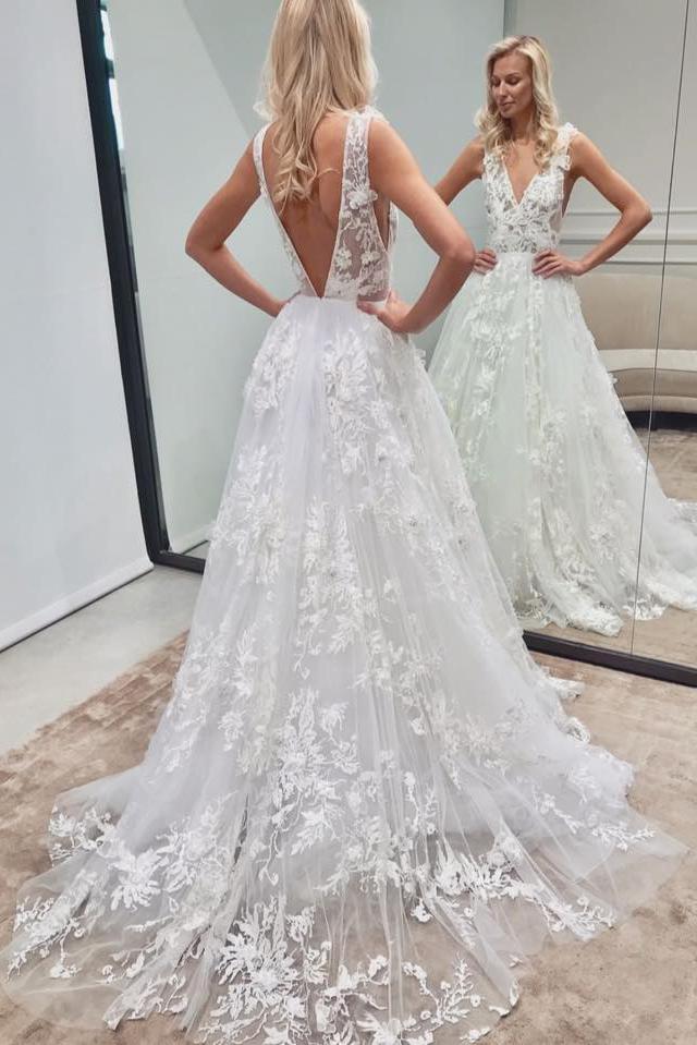 Elegant Long A-line V-neck Tulle Lace Backless Wedding Dress-BallBride