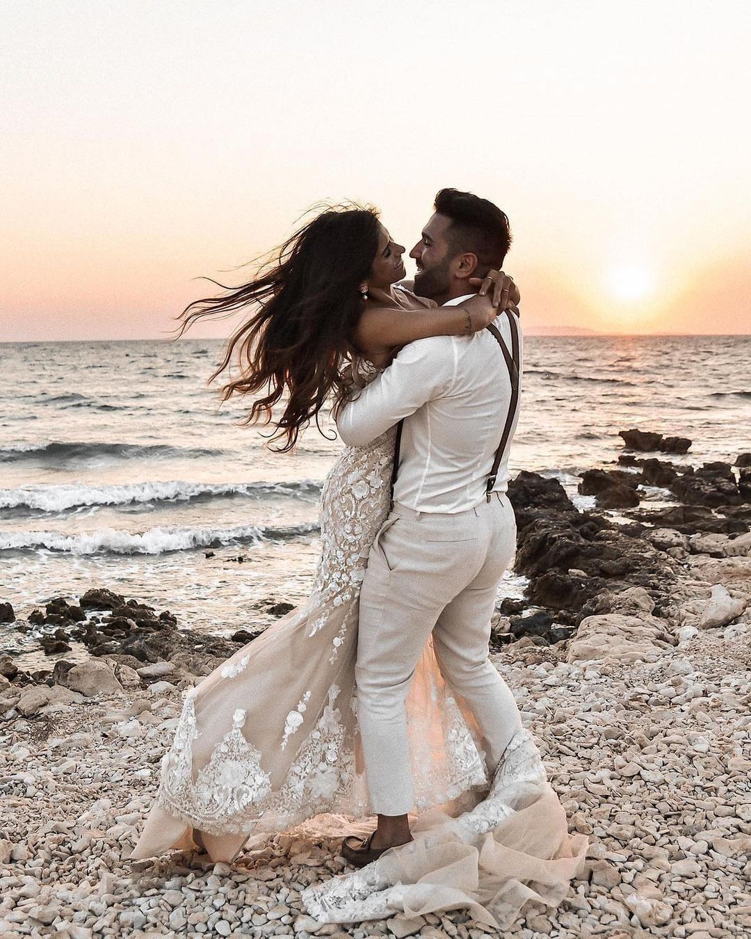 Elegant Long Mermaid V-neck Floral Wedding Dress With Lace Backless-BallBride