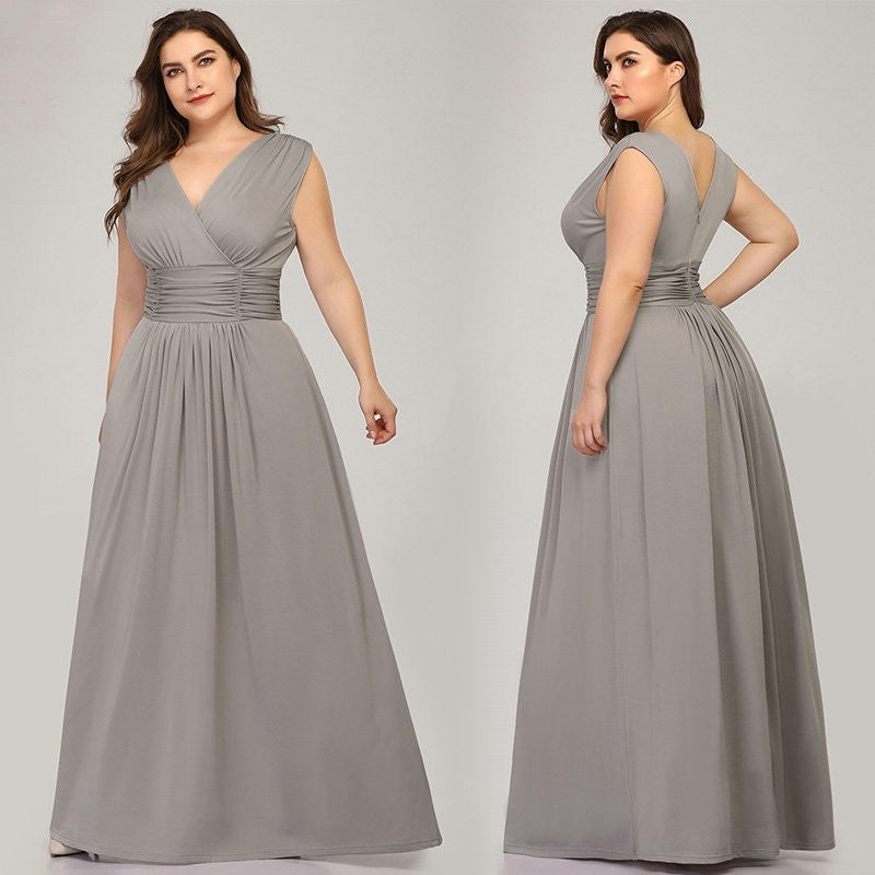 Elegant Plus Size Sleeveless Chiffon Evening Gown for Wedding Party-BallBride
